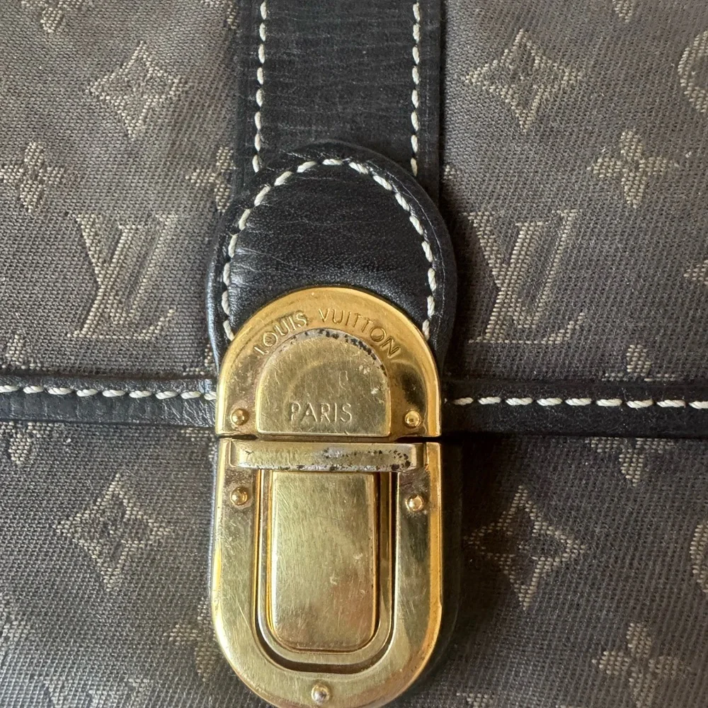 Louis Vuitton Women’s Brown Monogram Idyll Canvas and Leather Sarah Wallet - Picture 7 of 15